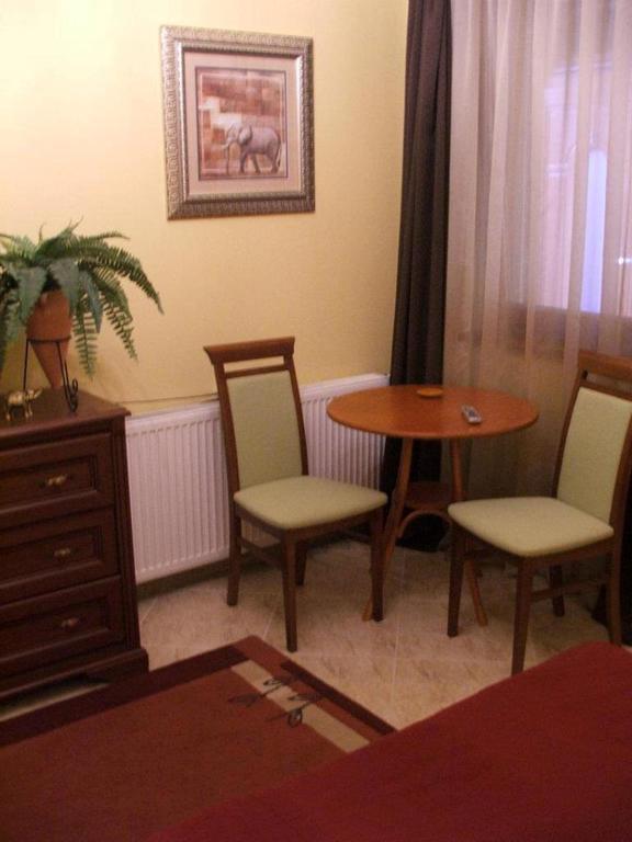 Arany Elefant Szallashely Hotel Esztergom Kamer foto